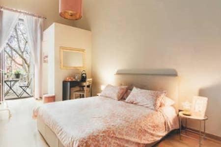Flores Home Бари Экстерьер фото